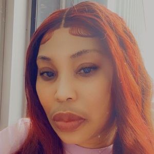 Meet your Posher, Camille